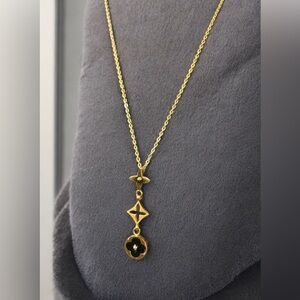 Luxury Four Leaf Clover 3 Black Stainless Steel Necklace - Gold Cover